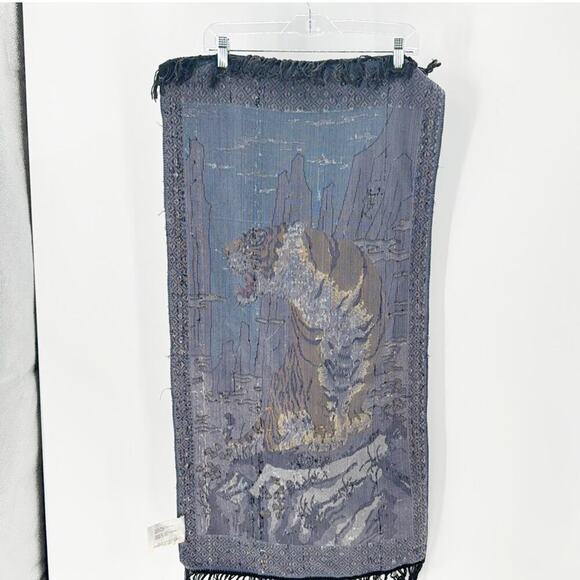 KIANGSU, CHINA STRIPED TIGER SWAN BRAND VELVETEEN TAPESTRY RUG wall decor - Picture 3 of 6